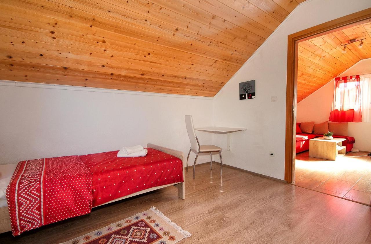 Apartment Ilija Rakovica Bagian luar foto